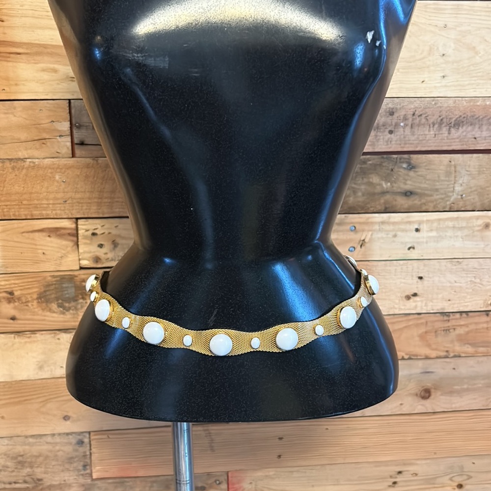 Miriam Haskell? , vintage gold mesh belt, white enamel accents, Bee clos…